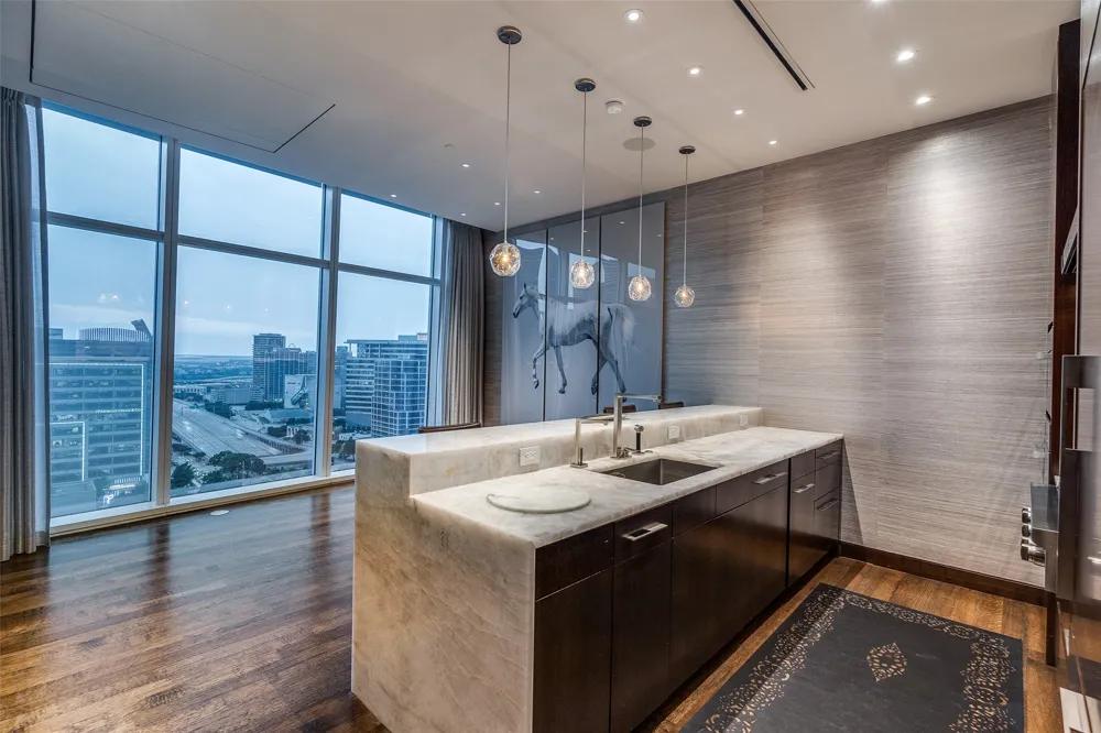 1918 Olive Street #1603 Dallas, TX 75201