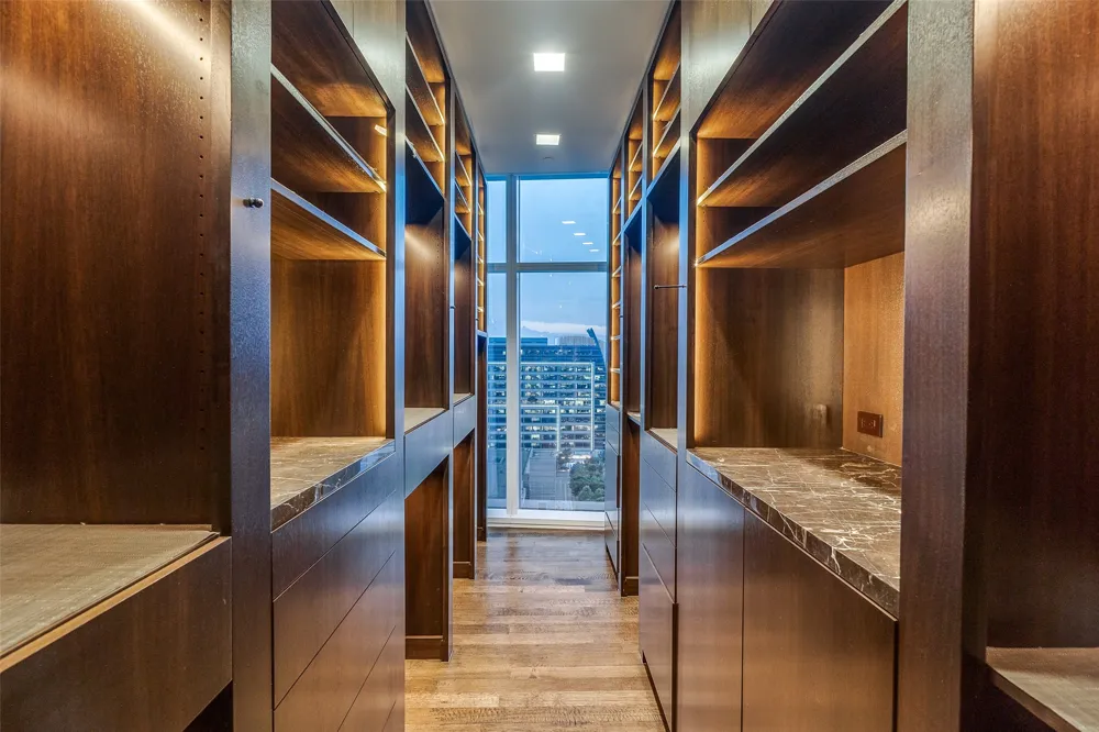 1918 Olive Street #1603 Dallas, TX 75201