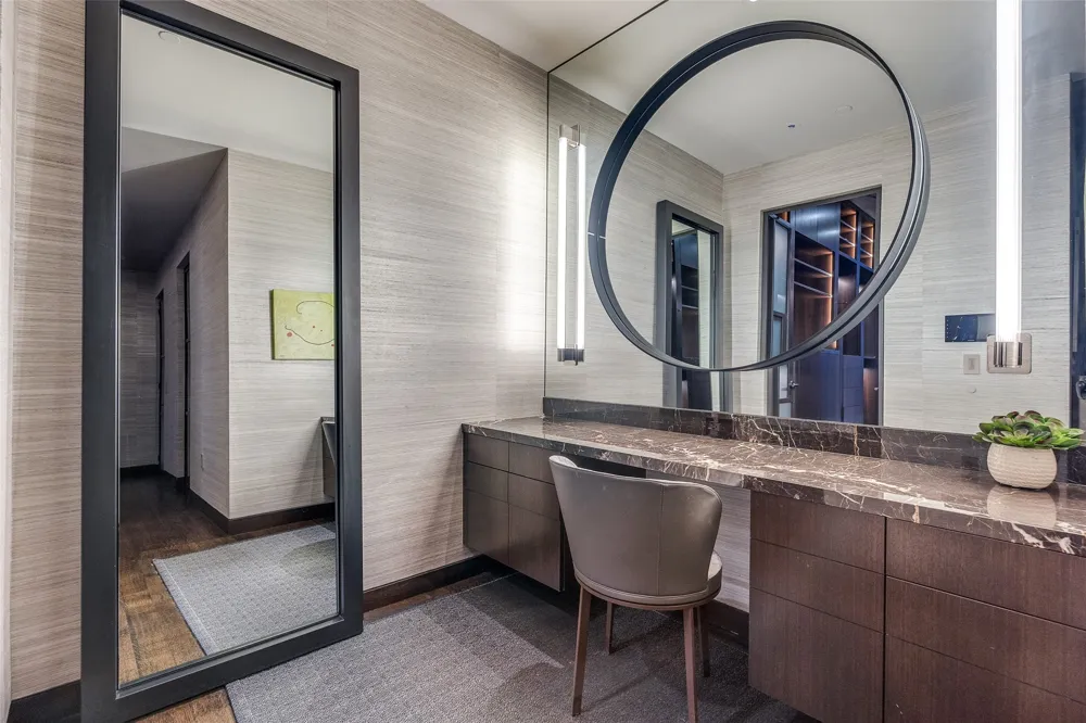 1918 Olive Street #1603 Dallas, TX 75201