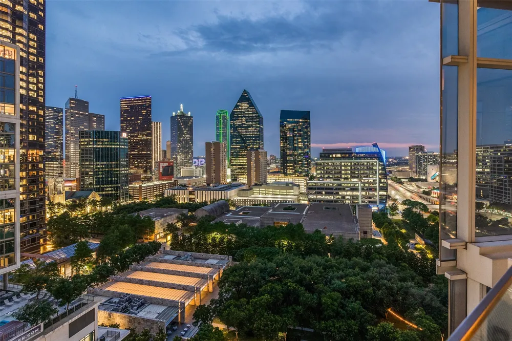 1918 Olive Street #1603 Dallas, TX 75201