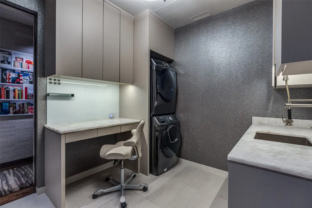 1918 Olive Street #1603 Dallas, TX 75201