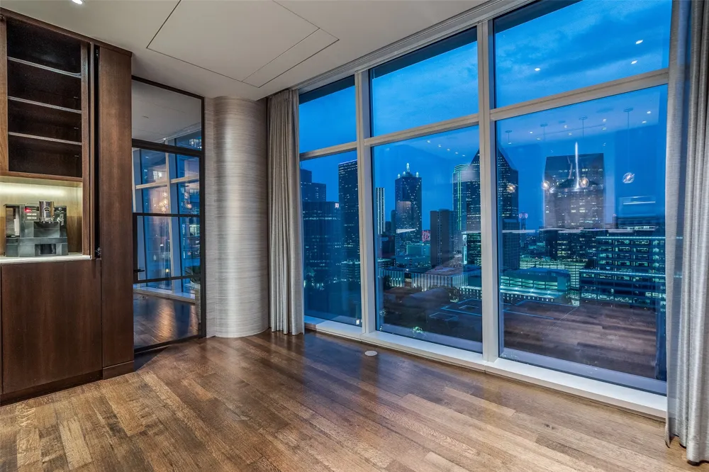 1918 Olive Street #1603 Dallas, TX 75201