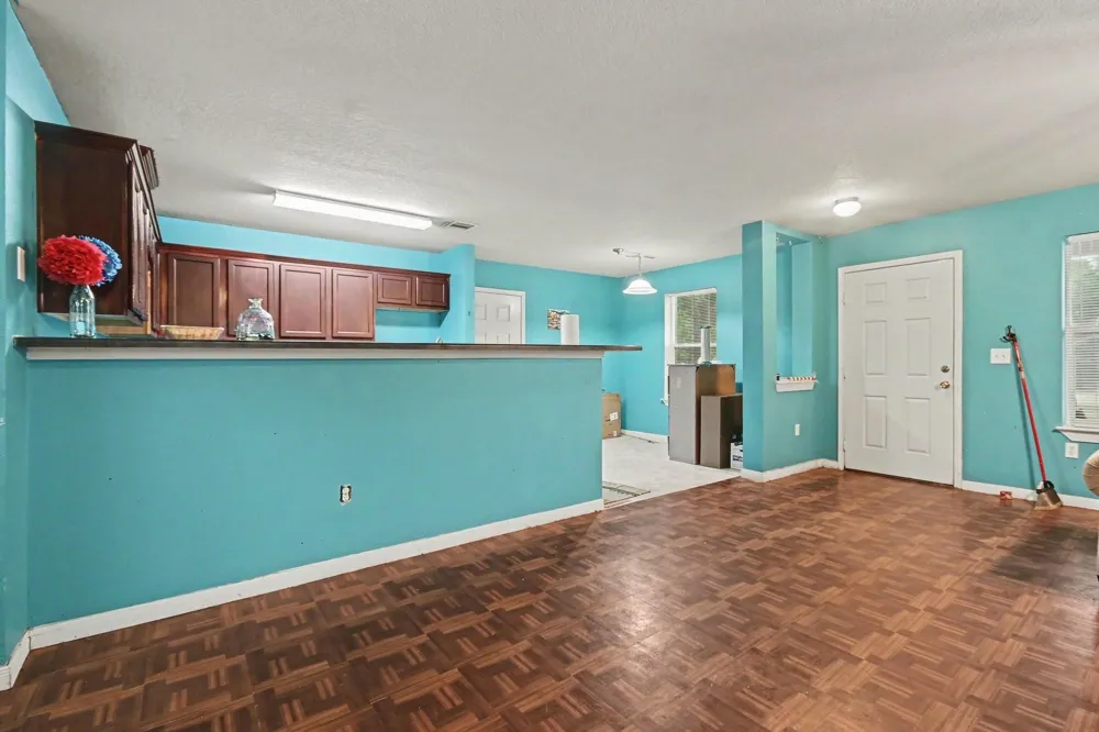 2932 Shady Creek Lane Freeport, TX 77541
