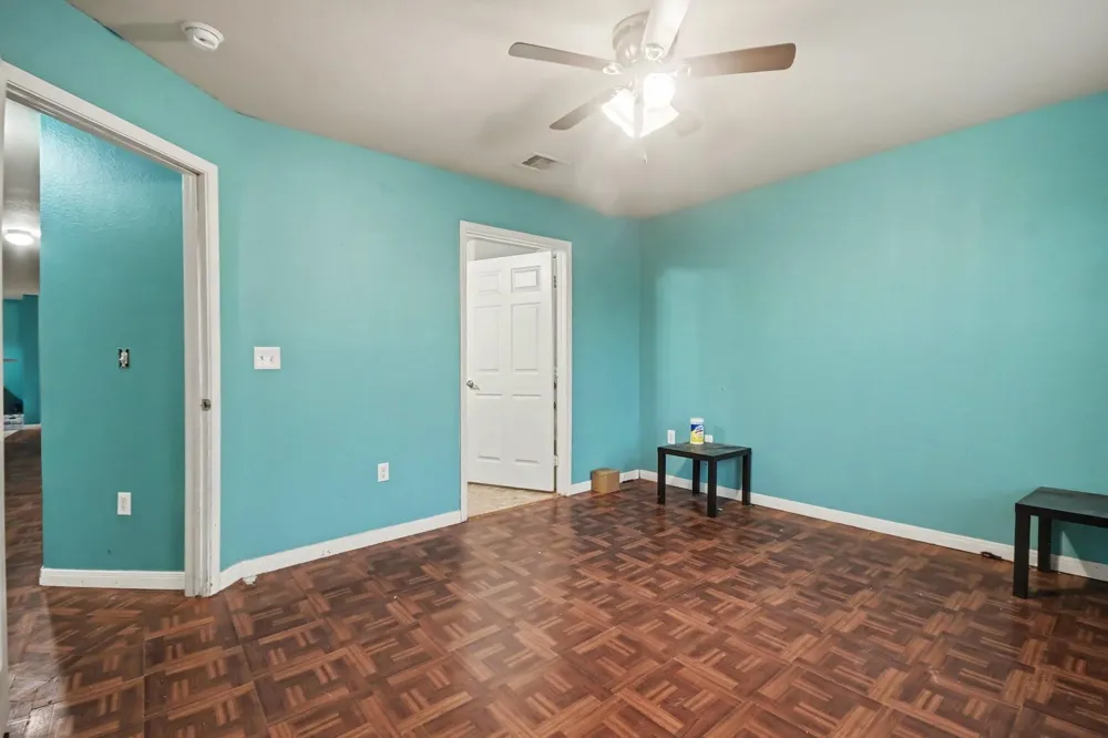 2932 Shady Creek Lane Freeport, TX 77541