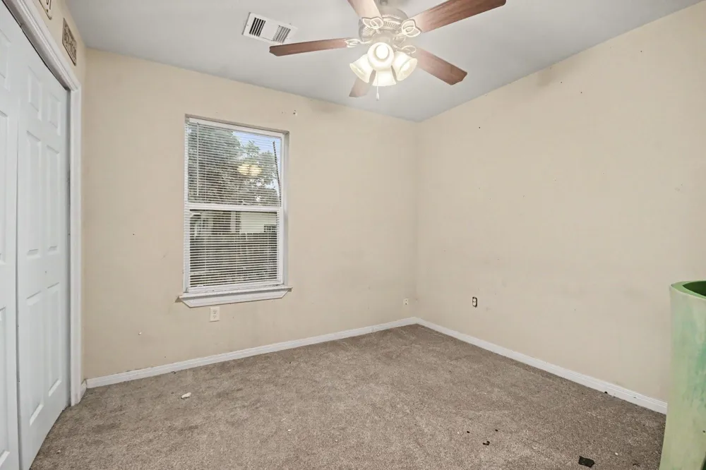 2932 Shady Creek Lane Freeport, TX 77541