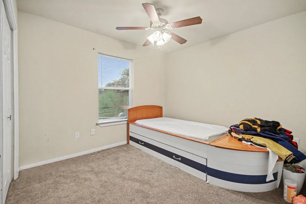 2932 Shady Creek Lane Freeport, TX 77541