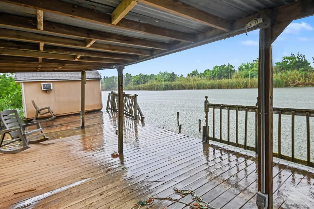 2932 Shady Creek Lane Freeport, TX 77541