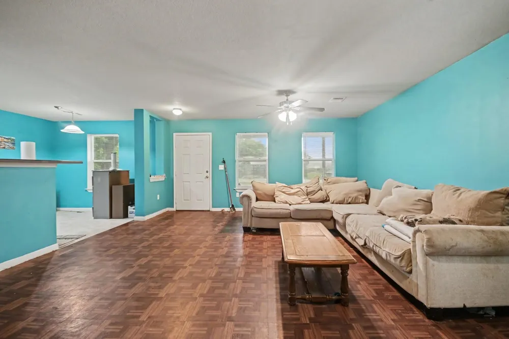 2932 Shady Creek Lane Freeport, TX 77541