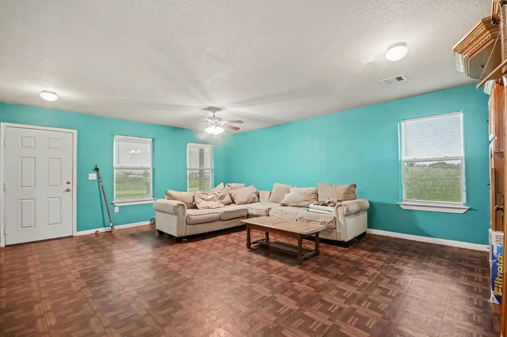 2932 Shady Creek Lane Freeport, TX 77541