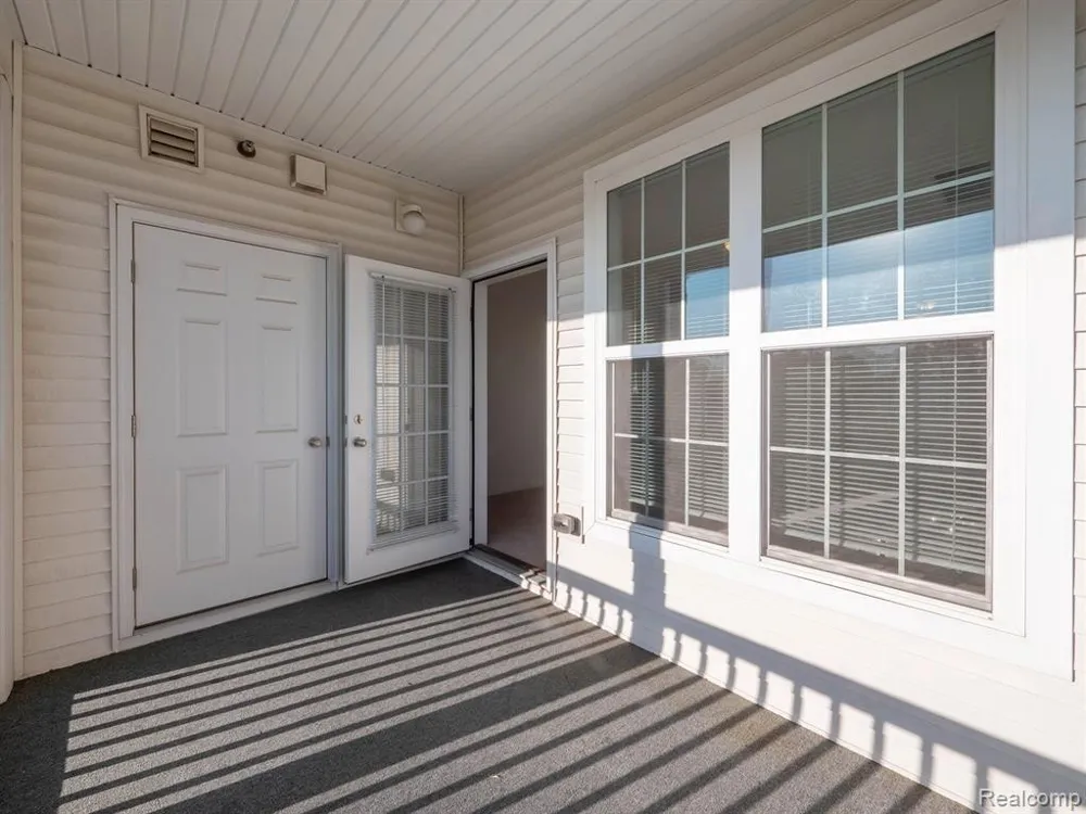 964 W Summerfield Glen Circle #96 Ann Arbor, MI 48103
