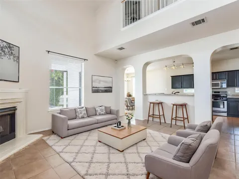 5814 Negley
