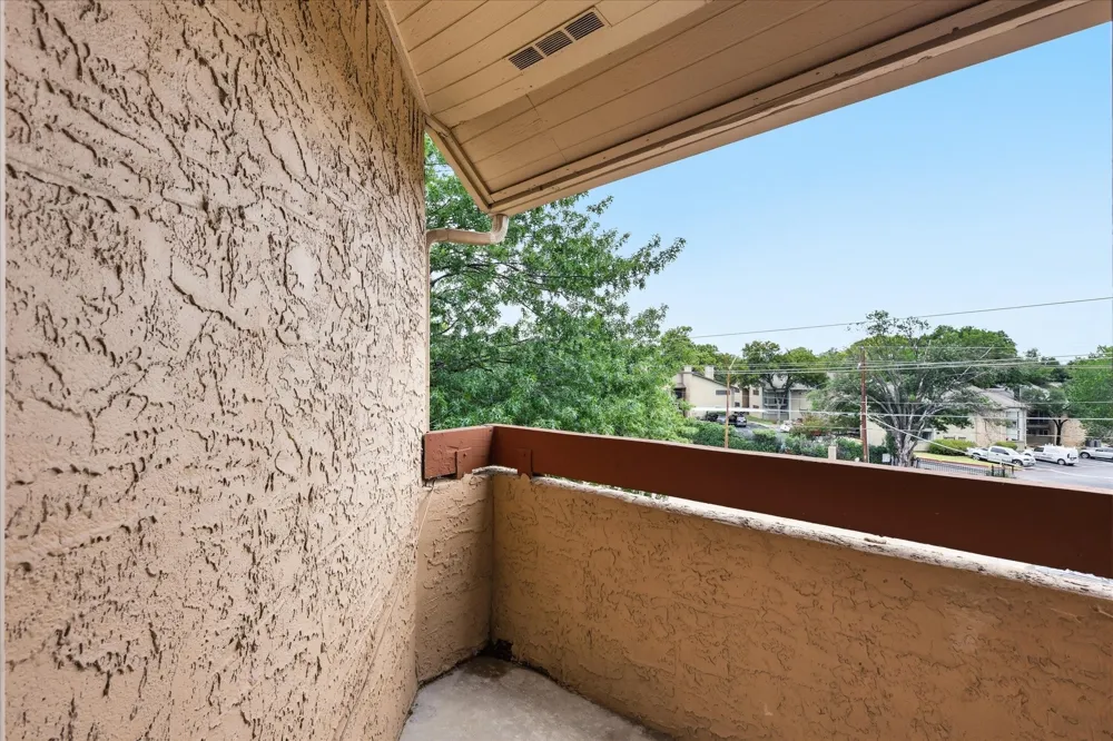 5550 Spring Valley Road #A31 Dallas, TX 75254