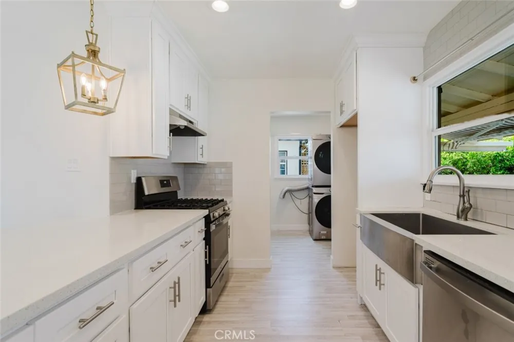 10423 Mcclemont Avenue Tujunga, CA 91042