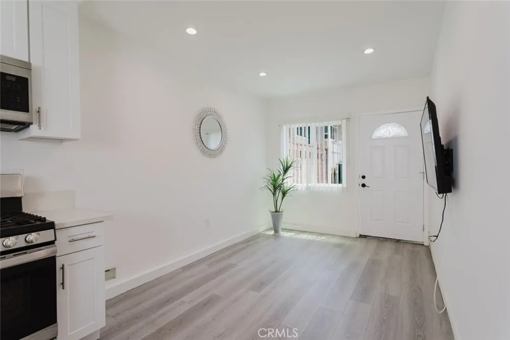 10423 Mcclemont Avenue Tujunga, CA 91042
