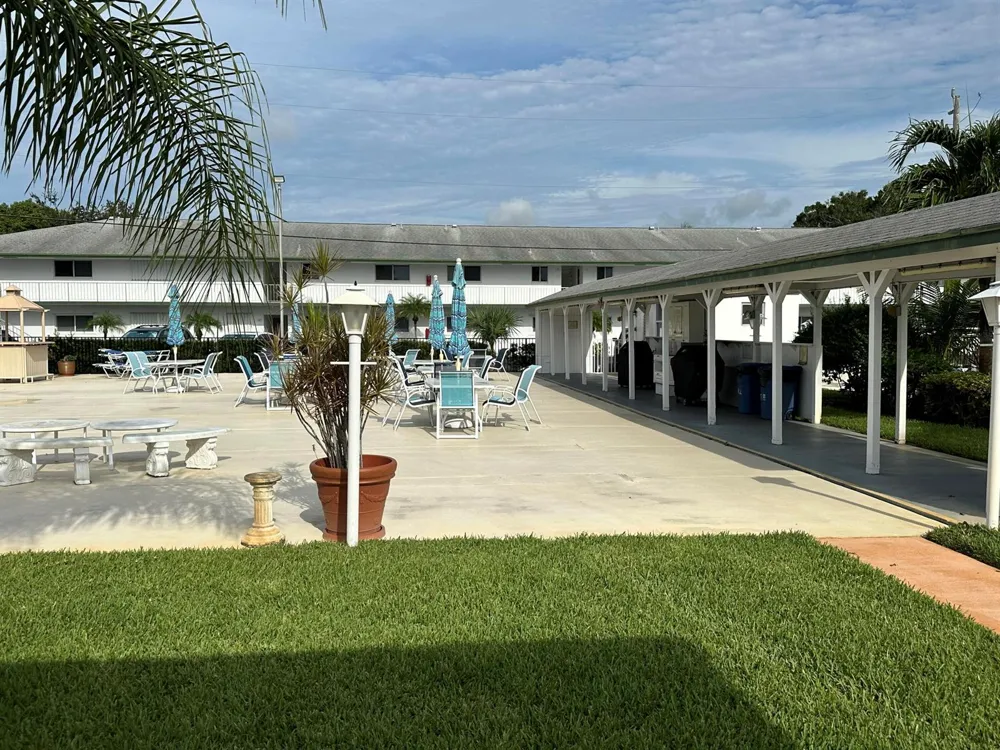 6 GARDEN STREET #204P Tequesta, FL 33469