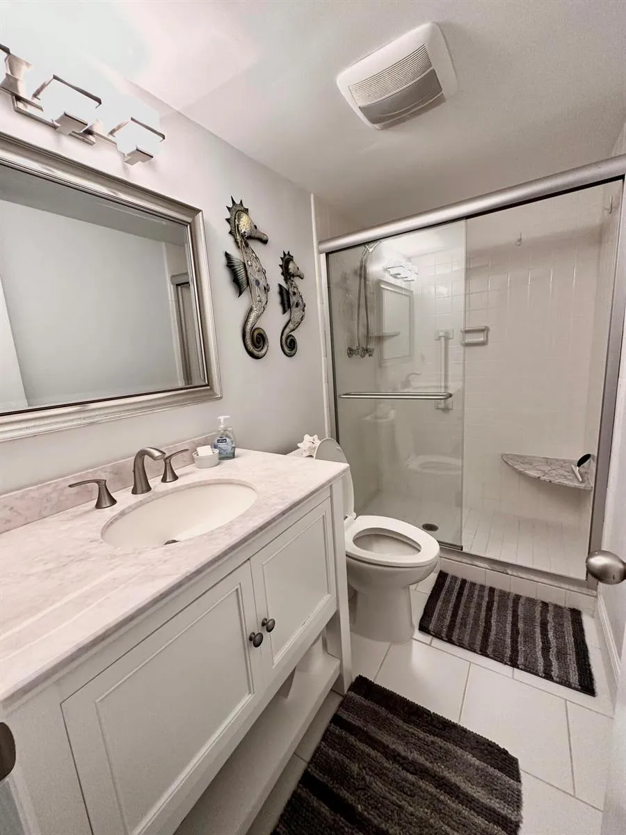 6 GARDEN STREET #204P Tequesta, FL 33469