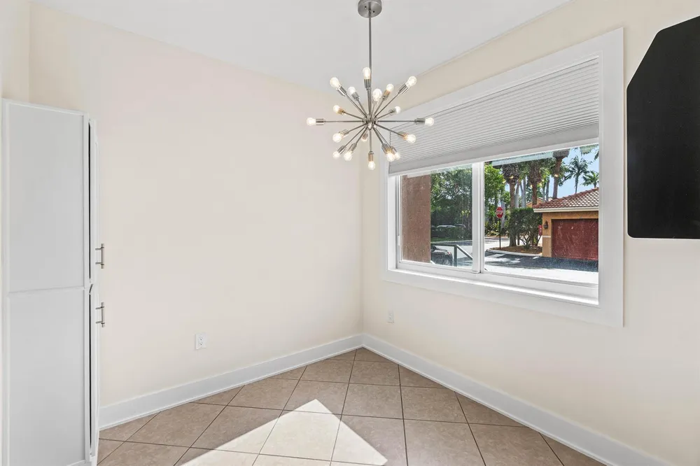 1000 Scotia Drive #102 Hypoluxo, FL 33462