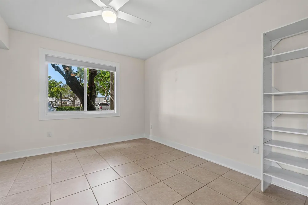1000 Scotia Drive #102 Hypoluxo, FL 33462
