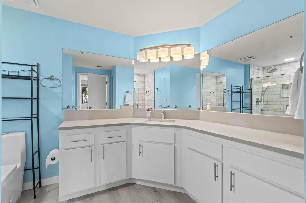 1000 Scotia Drive #102 Hypoluxo, FL 33462