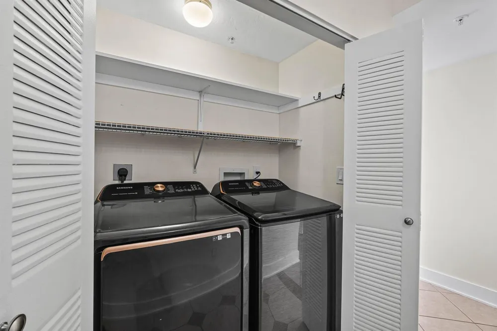 1000 Scotia Drive #102 Hypoluxo, FL 33462