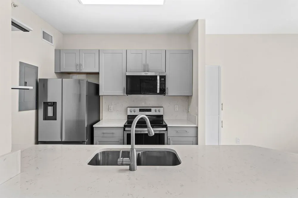 1000 Scotia Drive #102 Hypoluxo, FL 33462