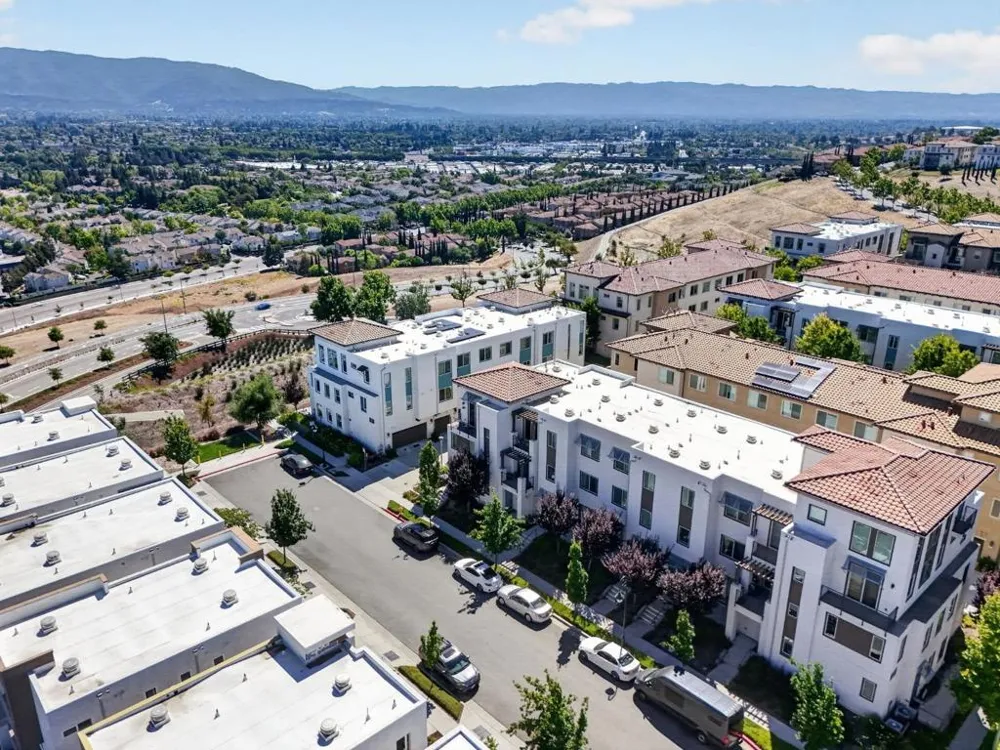 3077 Valley Of Hearts Delight Place #6 San Jose, CA 95136