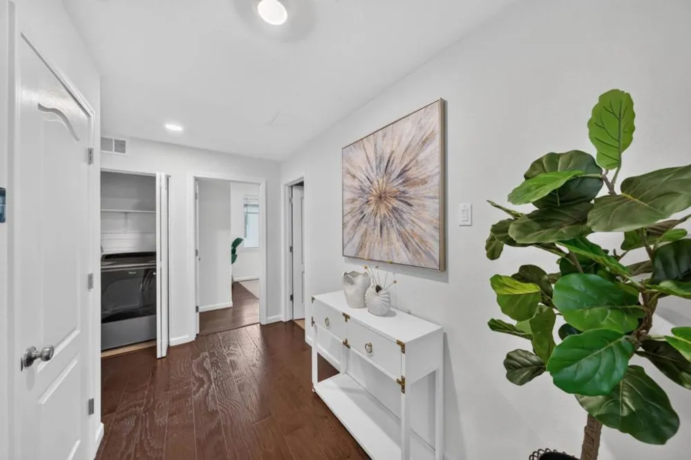 3077 Valley Of Hearts Delight Place #6 San Jose, CA 95136