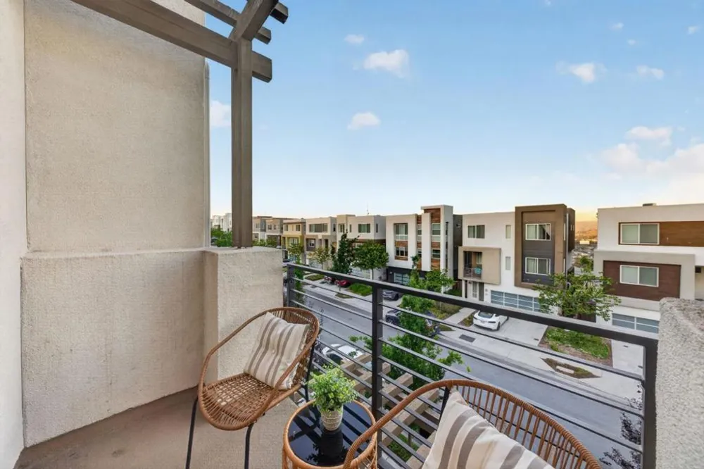 3077 Valley Of Hearts Delight Place #6 San Jose, CA 95136