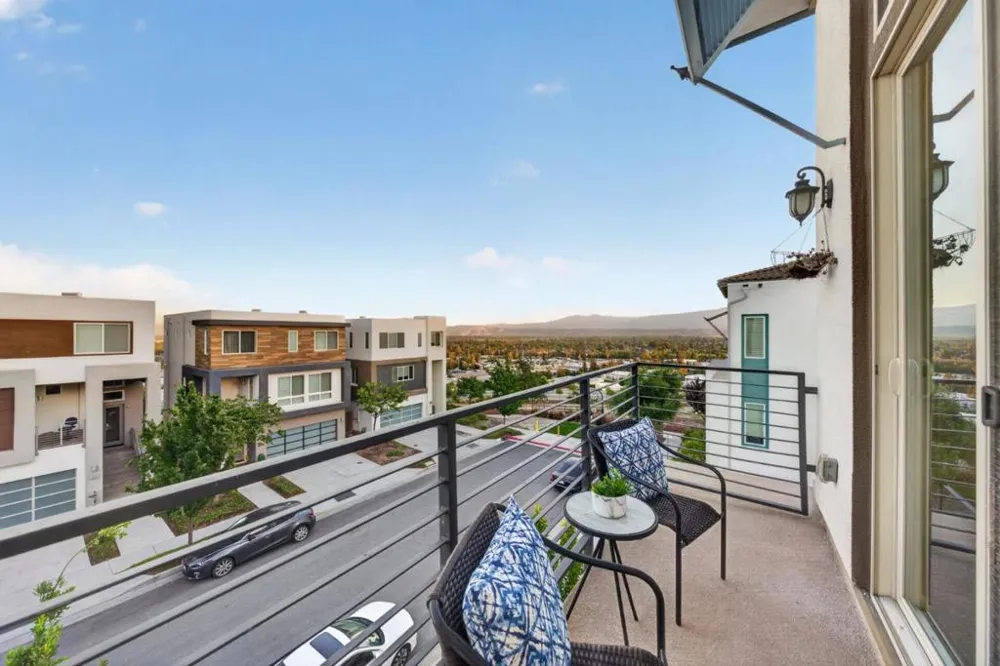 3077 Valley Of Hearts Delight Place #6 San Jose, CA 95136