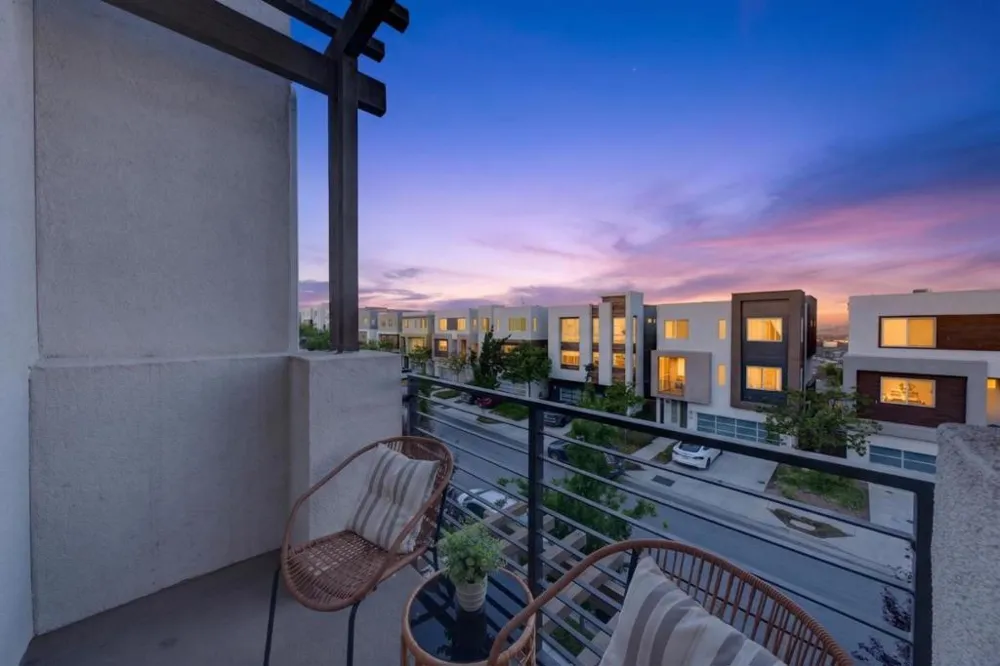 3077 Valley Of Hearts Delight Place #6 San Jose, CA 95136
