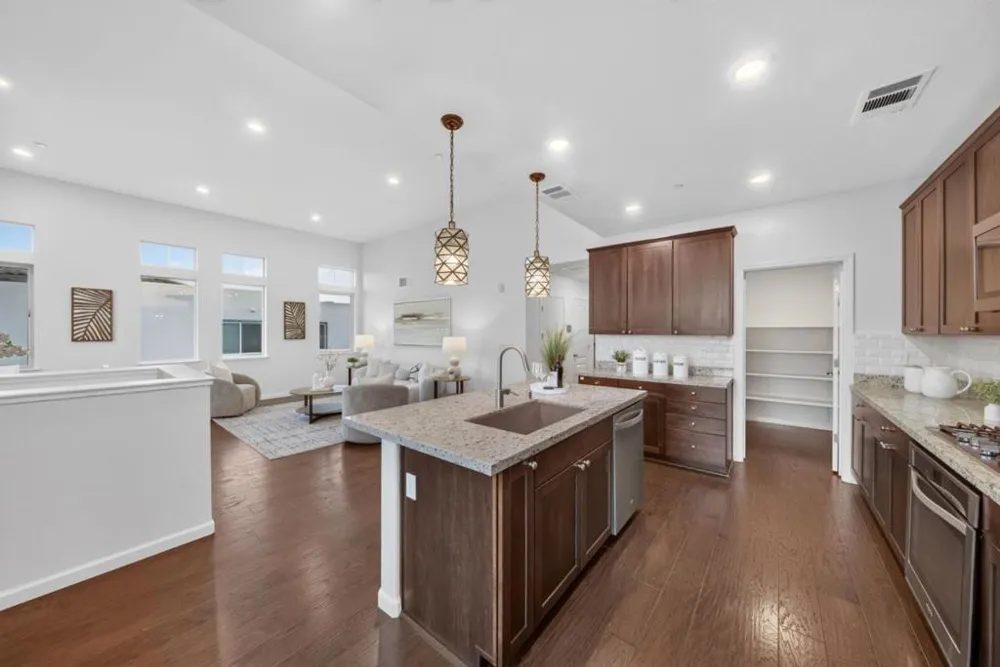 3077 Valley Of Hearts Delight Place #6 San Jose, CA 95136