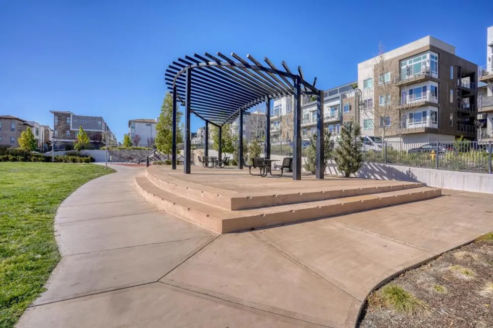 3077 Valley Of Hearts Delight Place #6 San Jose, CA 95136