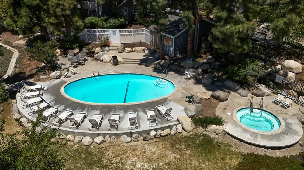 25697 Pine Creek Wilmington, CA 90744