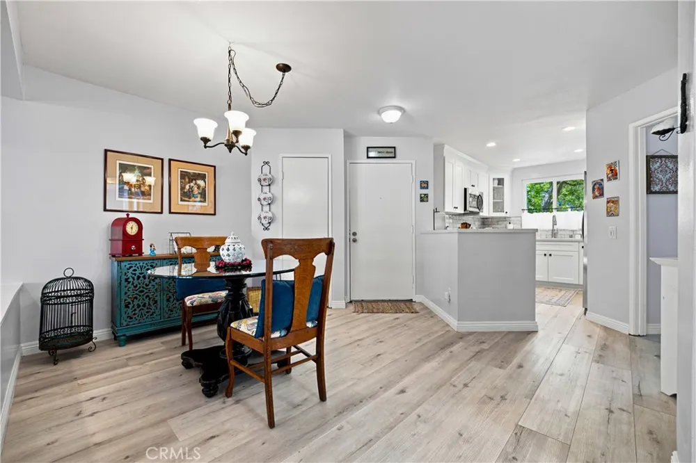 25697 Pine Creek Wilmington, CA 90744