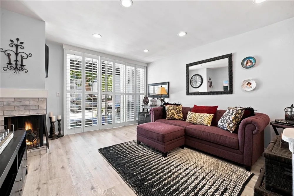 25697 Pine Creek Wilmington, CA 90744