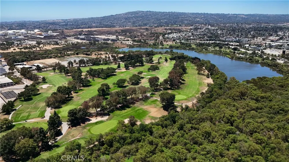 25697 Pine Creek Wilmington, CA 90744