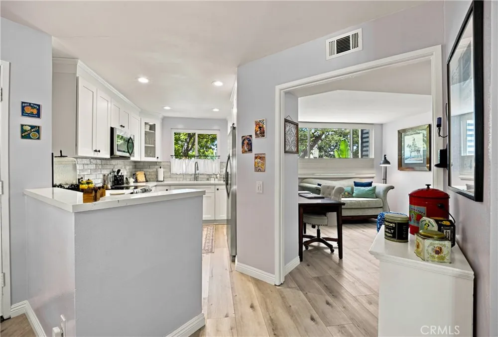25697 Pine Creek Wilmington, CA 90744