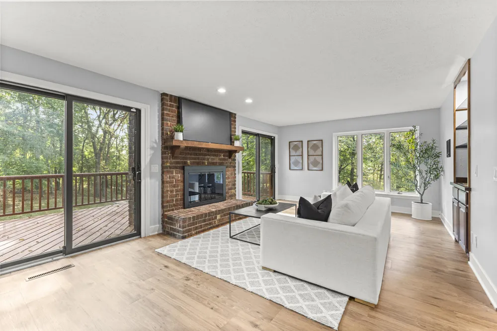 27155 Drake Road Farmington Hills, MI 48331