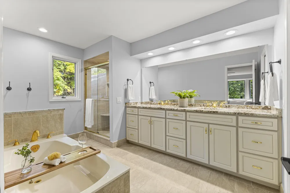 27155 Drake Road Farmington Hills, MI 48331