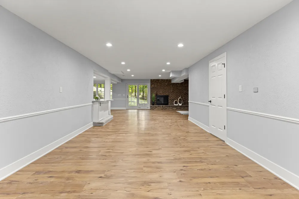 27155 Drake Road Farmington Hills, MI 48331