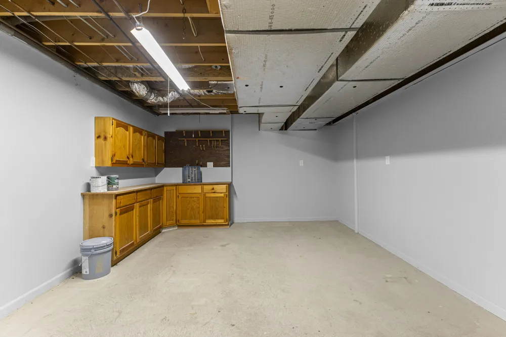 27155 Drake Road Farmington Hills, MI 48331