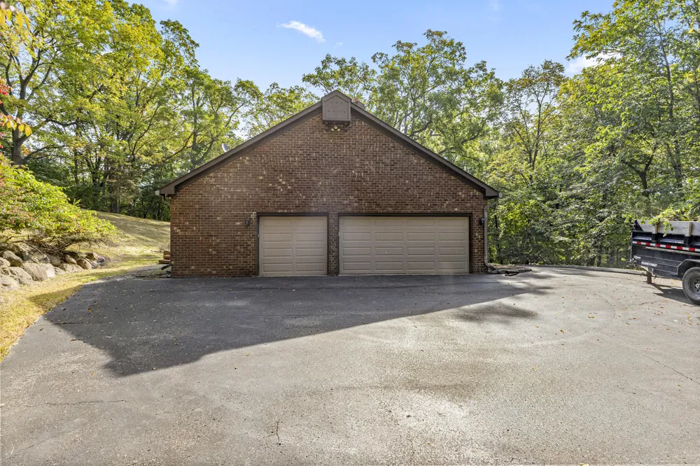 27155 Drake Road Farmington Hills, MI 48331
