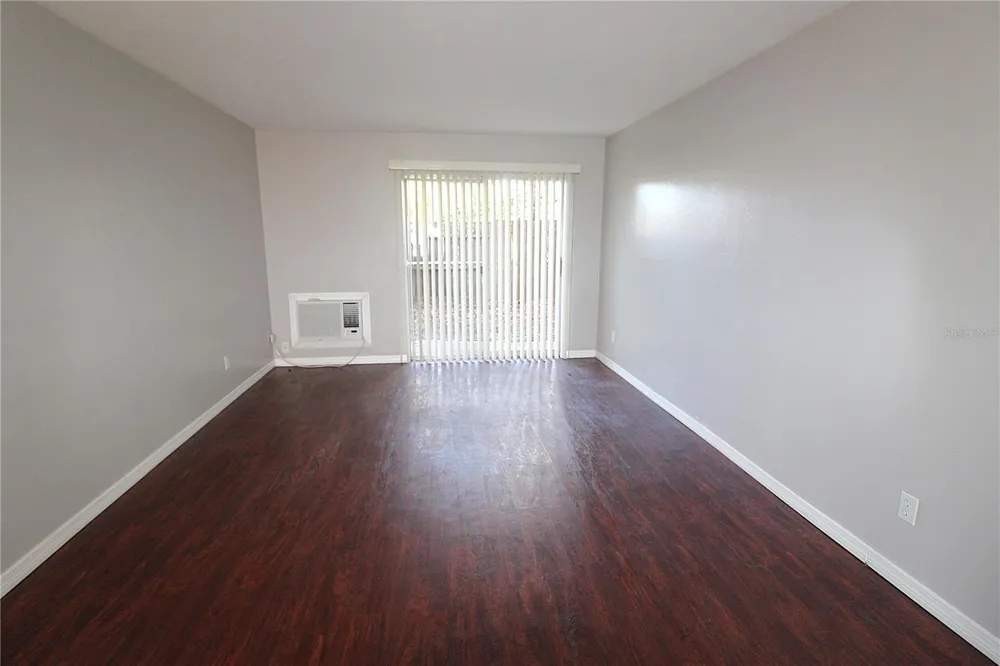 3001 BEE RIDGE ROAD #112 Sarasota, FL 34239