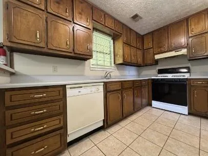 8170 Canyon Forge Drive Riverdale, GA 30274
