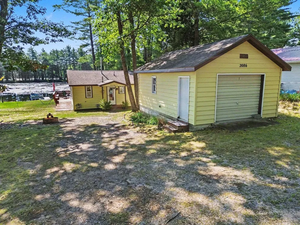 2086 Timber Trail Plainfield Township, MI 48748