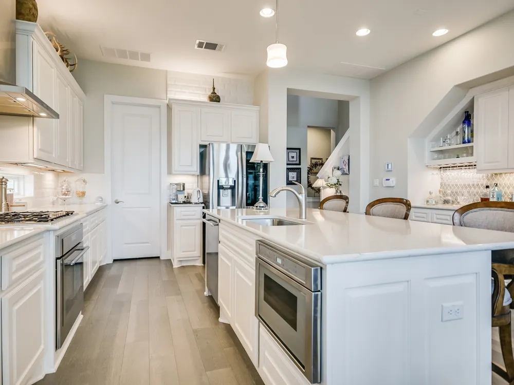 404 Marina View Way Lakeway, TX 78734