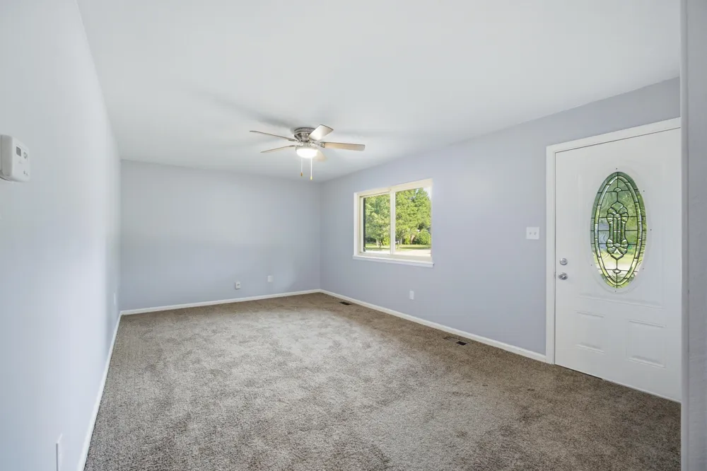 42039 Arthur Street Belleville, MI 48111