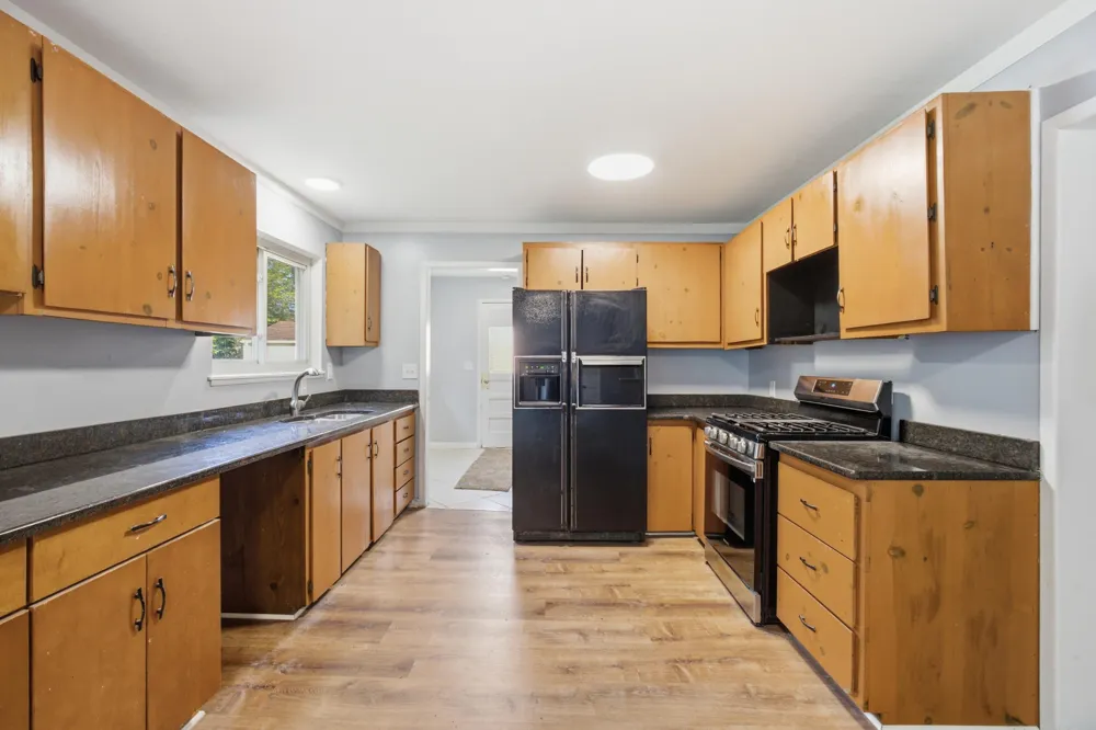 42039 Arthur Street Belleville, MI 48111