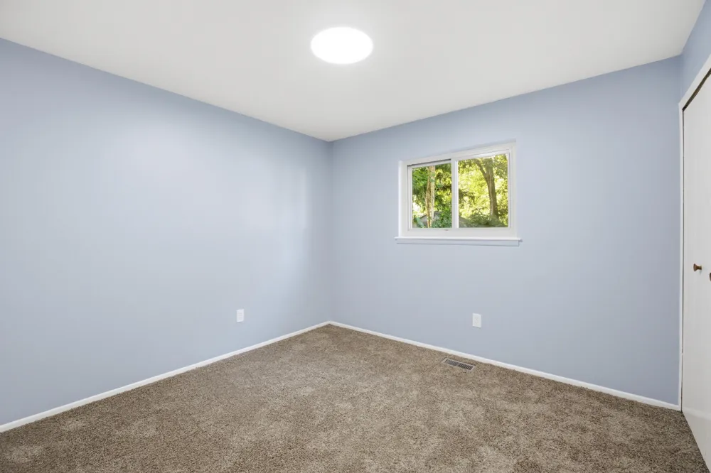 42039 Arthur Street Belleville, MI 48111