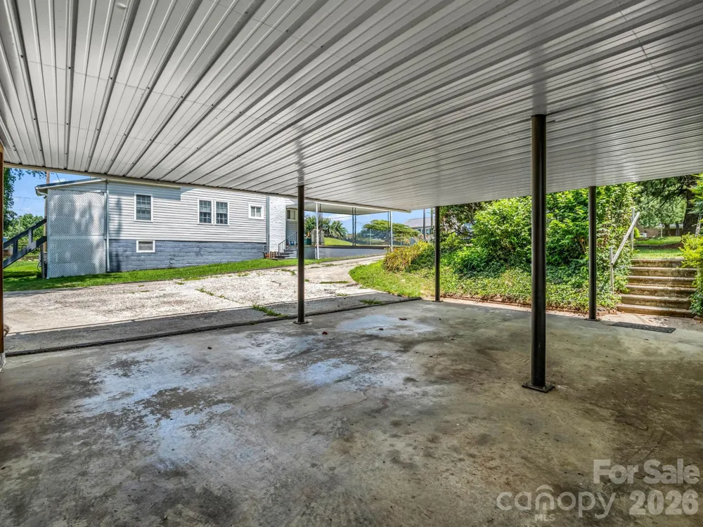 555 State Street Marion, NC 28752